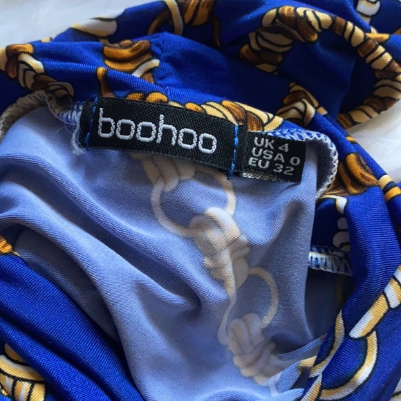 Boohoo Chain Print Bodysuit - Picture 5 of 9